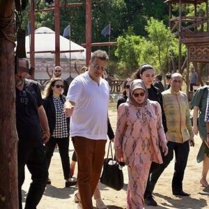 Malaysian Queen Visits Kurulus Osman Season 4 Set